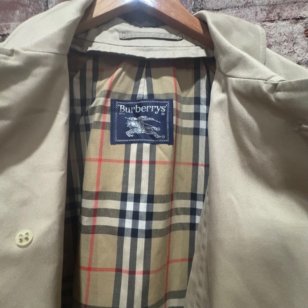 Burberry Vintage Trench Coat – Size 40 Regular – Zip-In Nova Check Liner - Picture 11 of 16